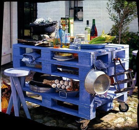 cooking island made from pallets