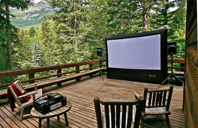 outdoor-movie-screen-4