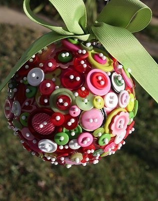 button-christmas-ornament