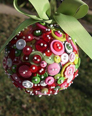 buttons-decorating-5
