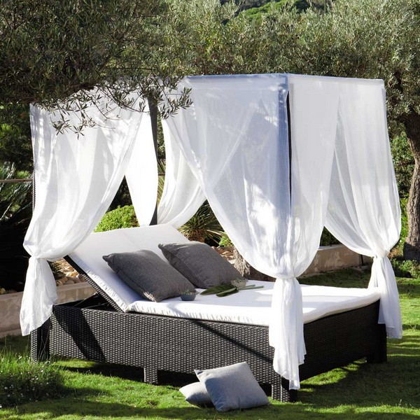 outdoor-bed-backyard-17
