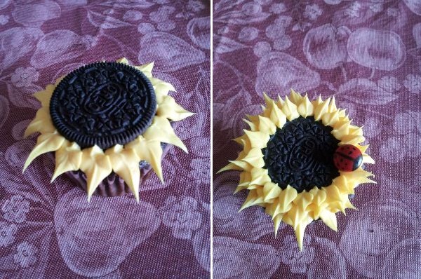 DIY_Oreo_Sunflower_Cupcakes-4