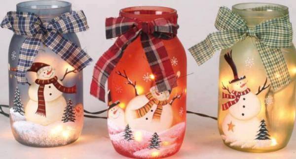 DIY-Christmas-Painted-Jars