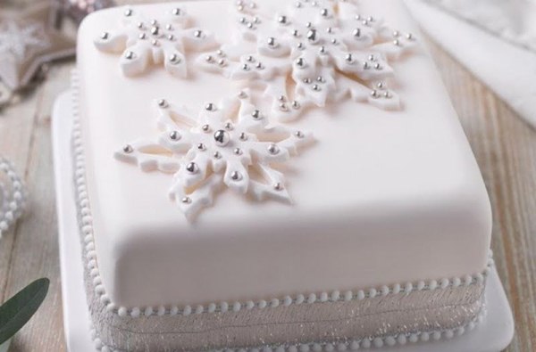 snowflake-christmas-cake