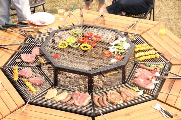 jag-grill-bbq-table-2