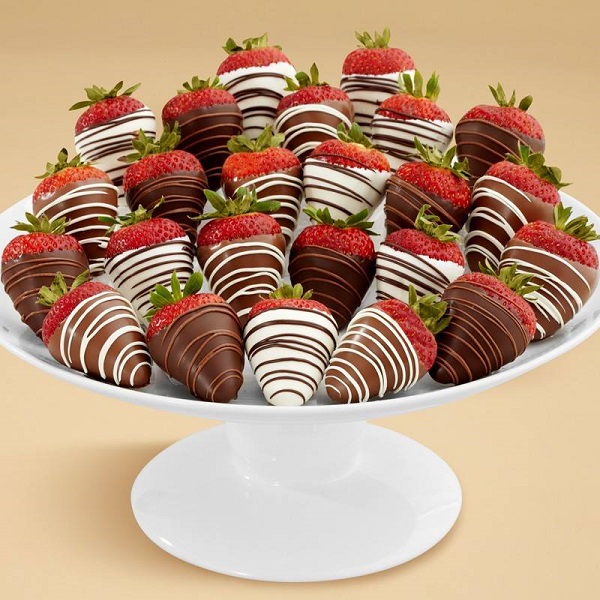 Chocolate-Covered-Strawberries-1