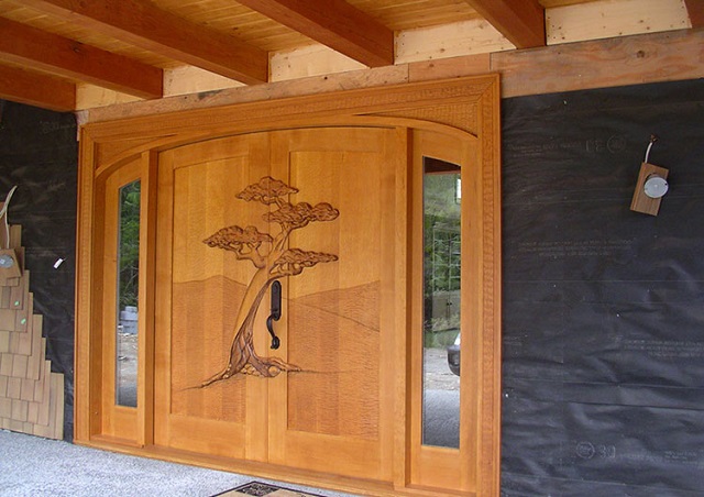 carved-wood-door-2