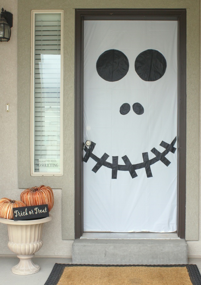 halloween-front-door-35