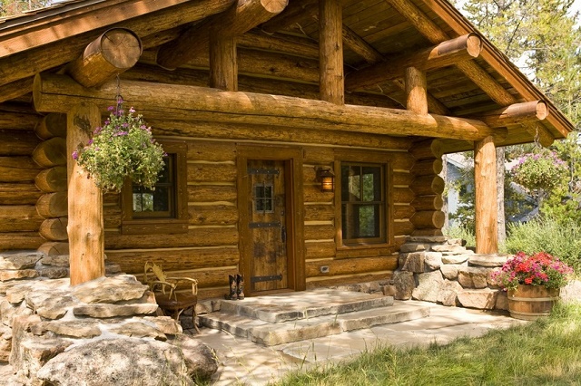 Rustic-Cottage-in -the-woods-1