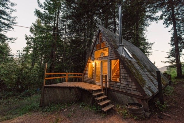 amazing-tiny-a-frame-cabin-1
