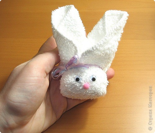 DIY-Towel-Bunny-1