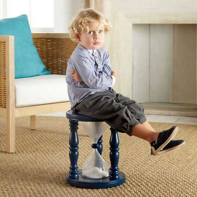 Sandglass-Time-Out-Stool-1
