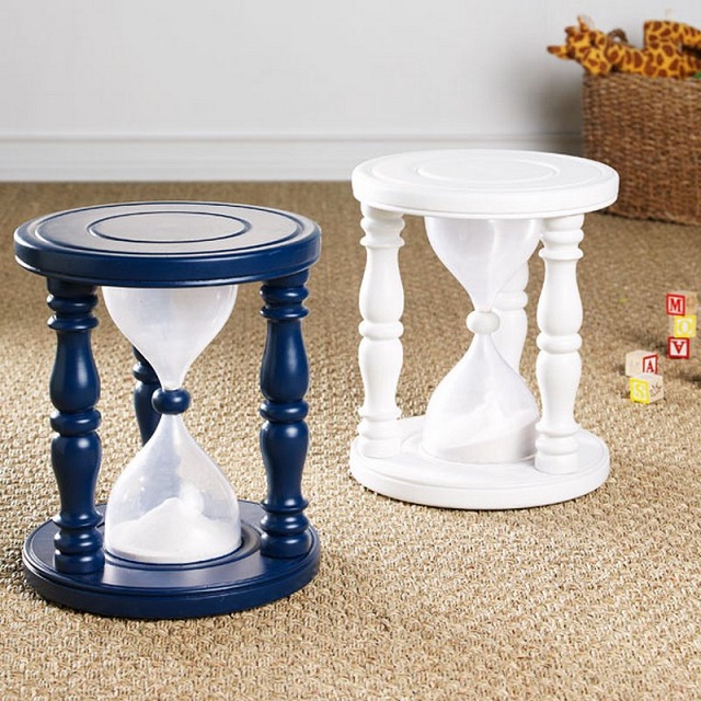 Sandglass-Time-Out-Stool-4