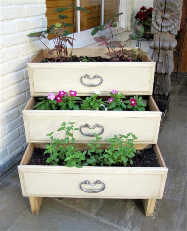Goodshomedesign, Recycle Dresser Drawers