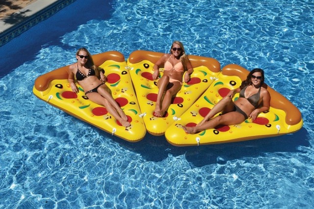 pizza-slice-pool-float-2