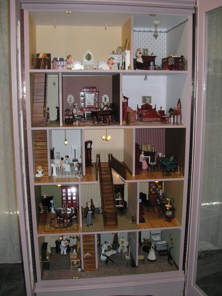 Turn-an-old-dresser-into-a-doll-house-3