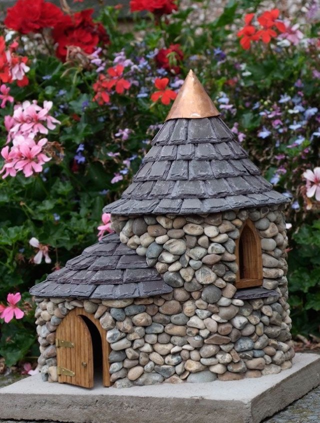 river-stone-miniatures-fairy-homes-1