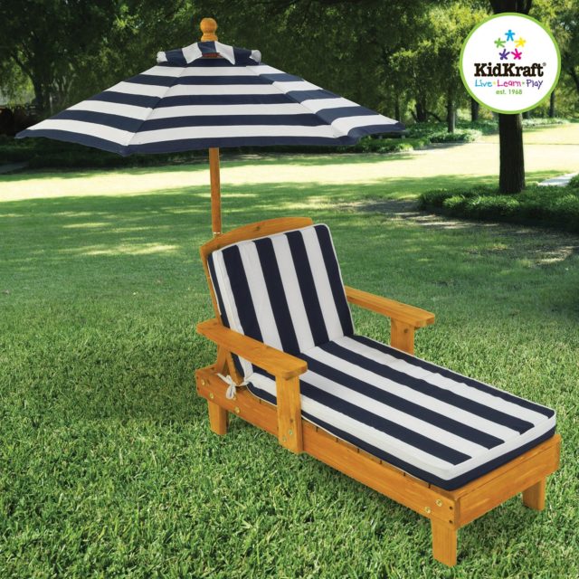 Outdoor-Chaise-with-Umbrella-1