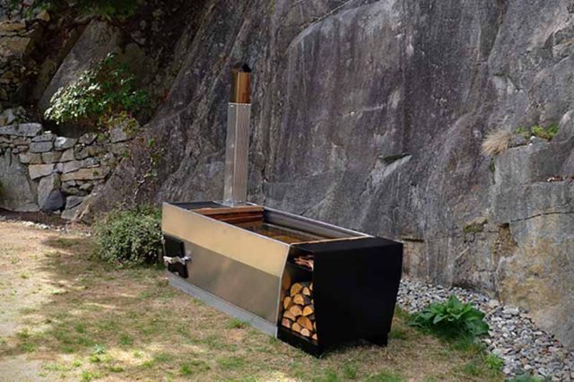 outdoor-wood-fired-soaking-hot-tub-2