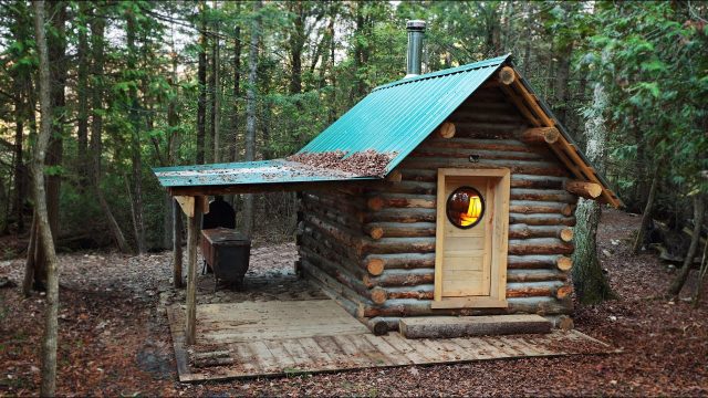 1-Year Building a Cozy Log Cabin in the Woods